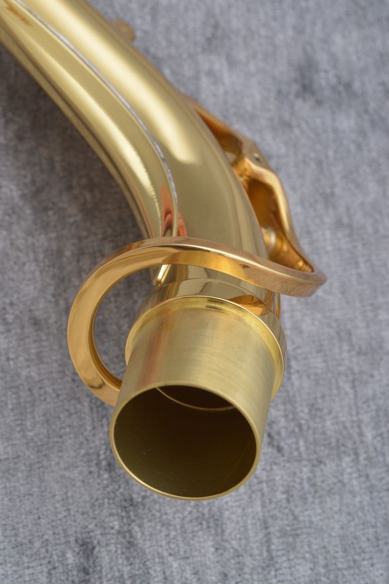 AV1 AltoSaxNeck ゴールドラッカー仕上げ | 【クロサワ楽器店