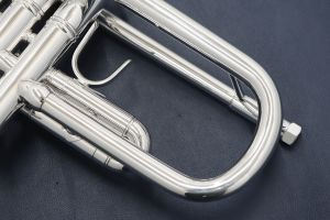 V.Bach stradivarius 72 トランペット マウスピース付き V.Bach stradivarius 72 トランペット マウスピース付き V Bach