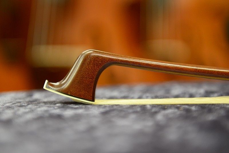 コントラバス弓　ジャーマン式　4/4 杉藤製 imgrc0096286558.jpg