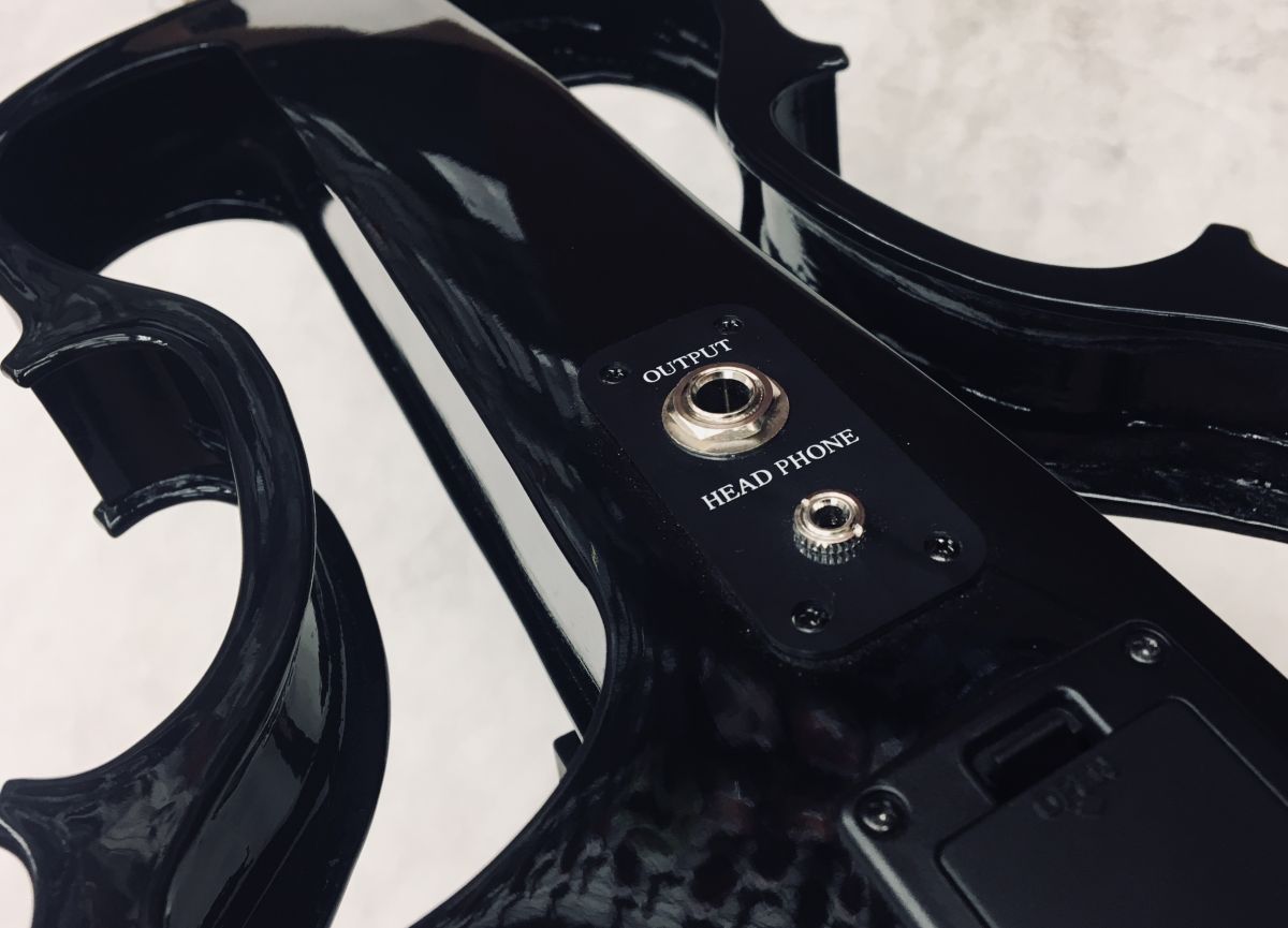 Silenzia EV202《Black》 | 【クロサワ楽器店オンラインショップ Silenzia EV202《Black》 | 【クロサワ楽器店オンラインショップ