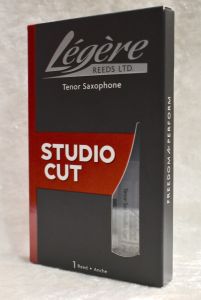 Legere *在庫入れ替えにつき売り切り特価* Legere "Studio Cut" Synthetic Reed for Tenor Saxophone 【レジェール】【プラスティック / リード】【テナーサックス】【スタジオ・カット】【1枚入り】【新品】【横浜】【WIND YOKOHAMA】