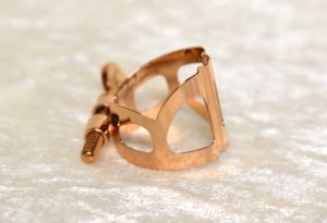 L59 Tradition Rose Gold ソプラノサックスリガチャー | 【クロサワ