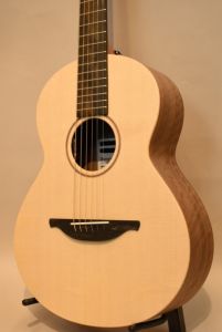 Sheeran by Lowden Equals Edition #7497 【全世界3000本限定】【サスティーンの美しい個体】