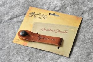 Martin Headstock Strap Tie (Brown)[18A0032]《ストラップボタン》