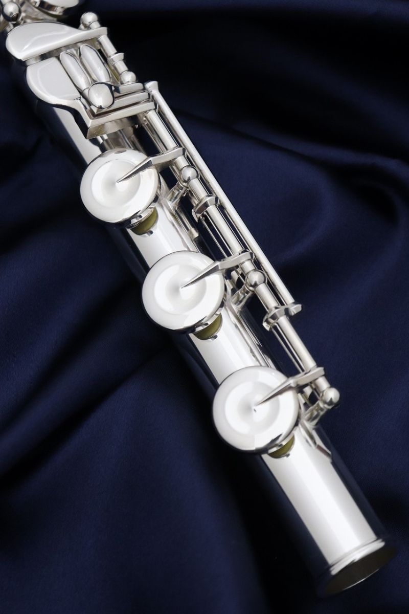 フルート　専用出品 Pearl PF-665RBE フルート 頭部管銀製 H足部管 オフセット リングキイ