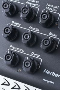 HERBERT PEDAL | 【クロサワ楽器店オンラインショップ】いい楽器との