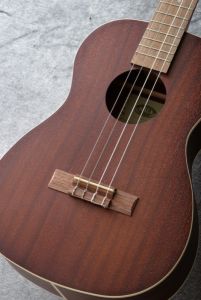 激レア ノーネーム バリトンウクレレ マホガニー 珍品 664d2abb-3d90-455e-9bd5-