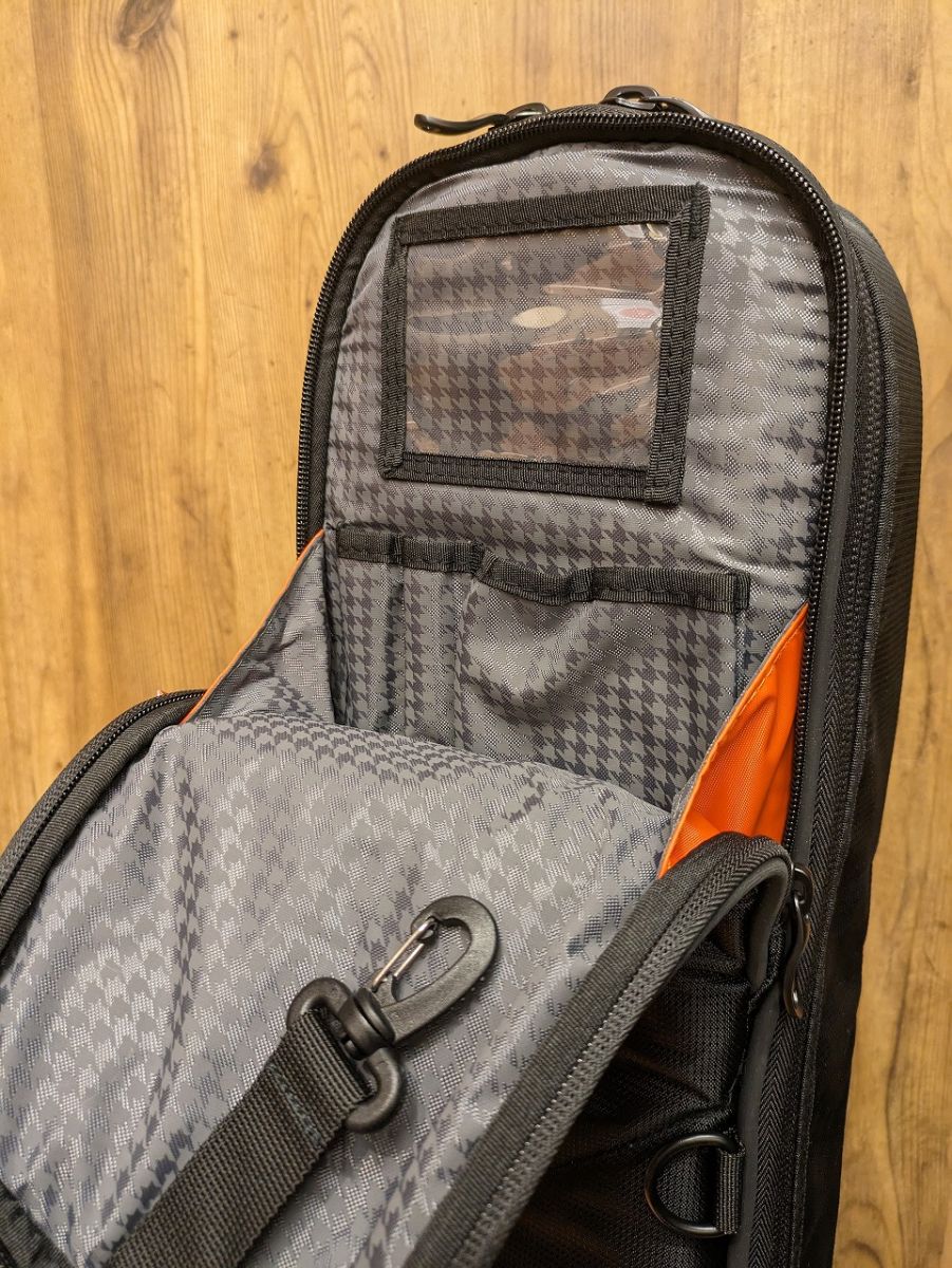 M80 AD-BLK Classic Acoustic/Dreadnought Guitar Case, Black