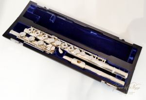 Azalea 《残り一点!即納可!》 IF-S RH【新品】 【フルート】【アザレア】【新品】【送料当社負担】【管楽器専門店】【Wind Nagoya】