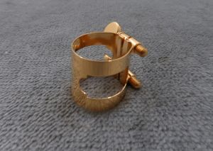 2257G ソプラノサックスリガチャー | 【クロサワ楽器店オンライン