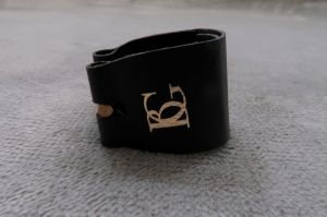 砂*ラ様 Sengokuリガチャー ブラック バリトンサックス用 Standard L15 バリトンサックスリガチャー | 【クロサワ楽器店