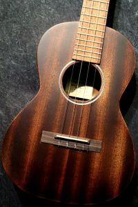 Martin T1 Street Master Uke #29944【テナー】【ハッキリとした音の良杢個体】【池袋在庫品】