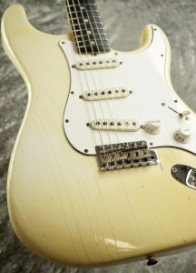 Fender 1971 Stratocaster Olympic White " WITH SYNCHRONIZED TREMOLO "