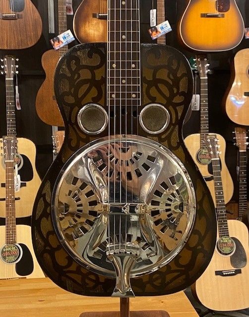 黒沢楽器&長野楽器 DOVEモデル(送料込) Montana Handpick Dove Original Wine Red | 【クロサワ楽器店