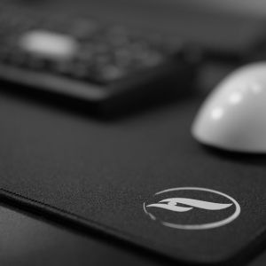 Odin Gaming Infinity 2XL Hybrid Gaming Mouse Pad Odin Gaming Infinity 2XL Hybrid Gaming Mouse Pad