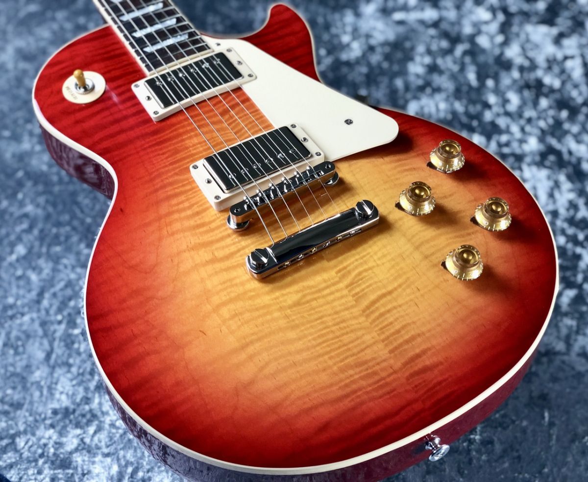 Gibson Les Paul Sunburst ハードケース付 Gibson Les Paul Sunburst ハードケース付 Gibson Les Paul