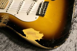 ギター aki Aki's Strat Pine/Maple Aged 2Tone Sunburst | 【クロサワ楽器