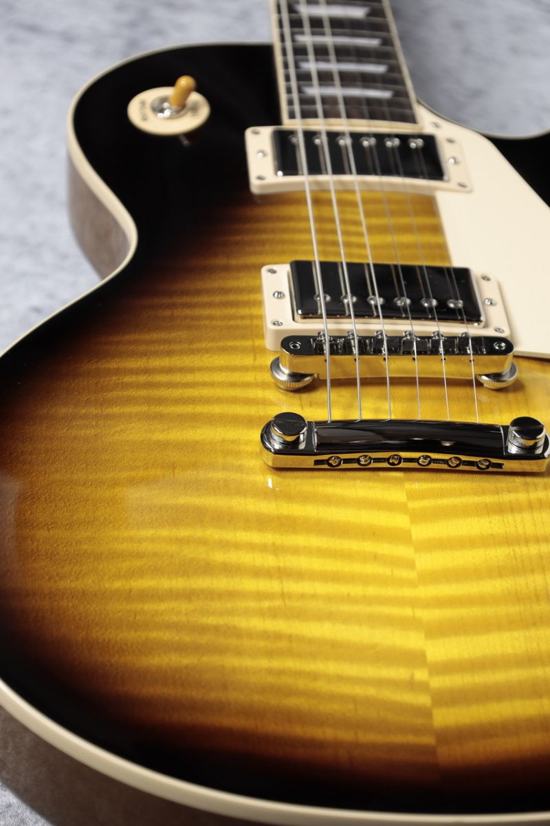 Les Paul Standard '50s Tobacco Burst #208330348【超軽量3.86
