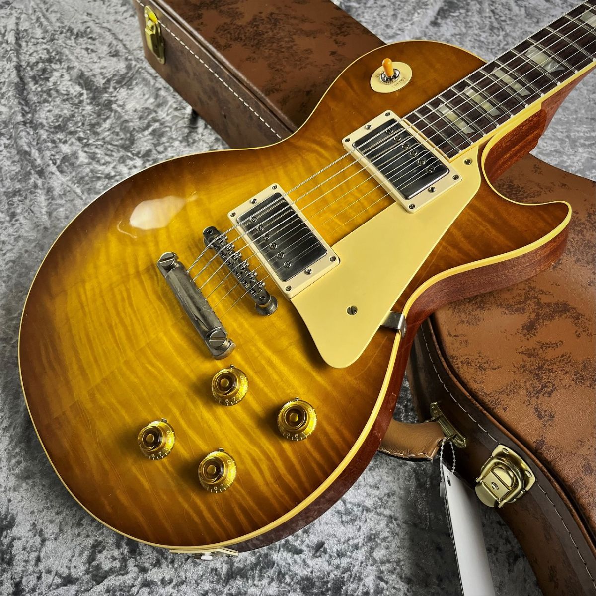 更新] Murphy Lab 1958 Les Paul Lightly Figured Golden Poppy Burst