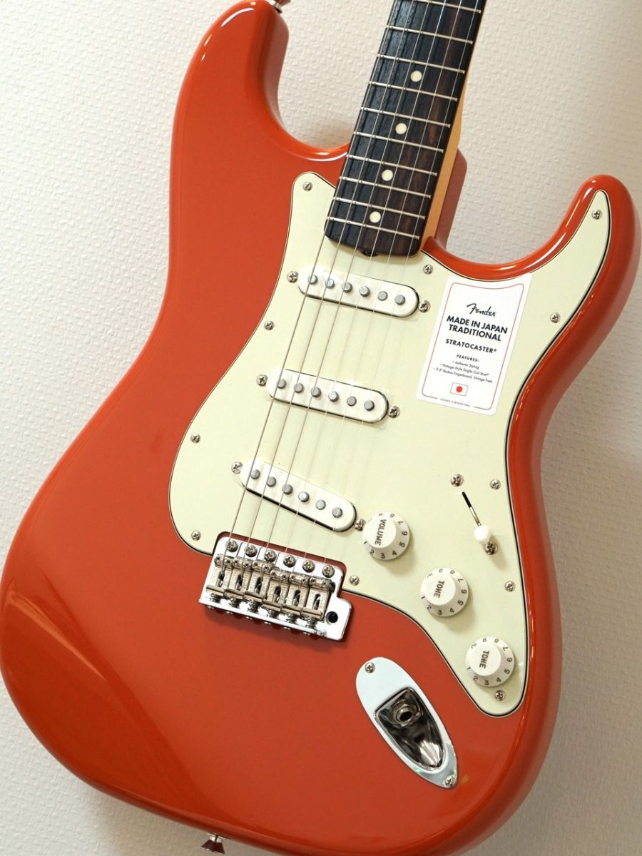Made in Japan Traditional II 60s Stratocaster -Fiesta Red