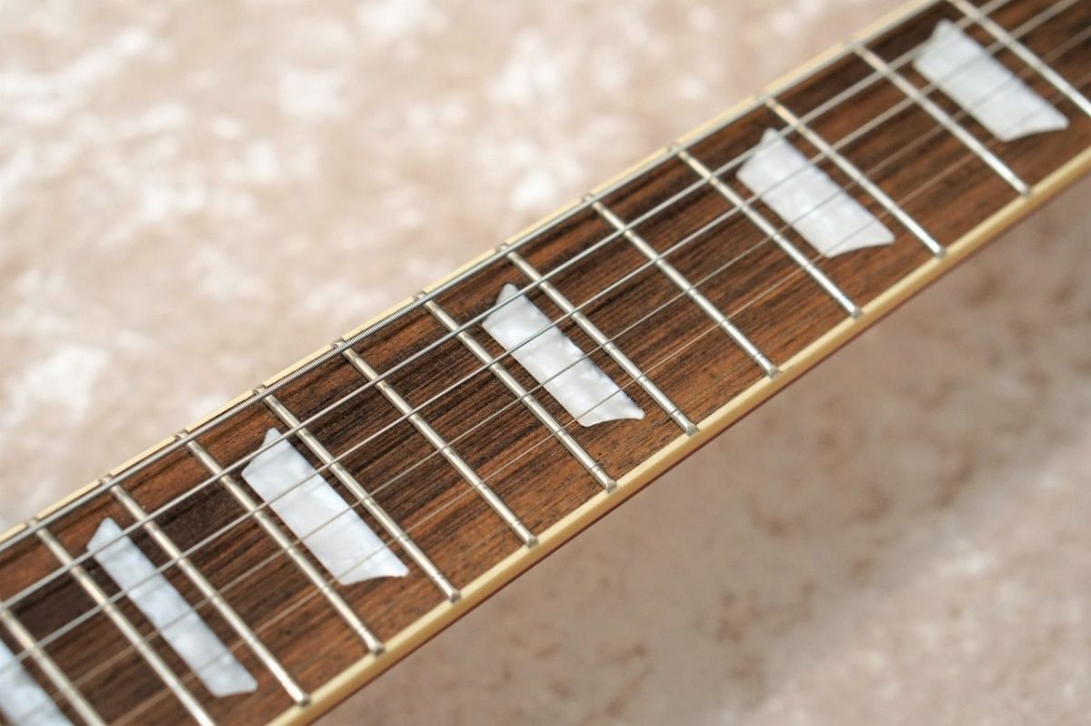 Amazon.com: Gibson SG Standard '61 Faded Maestro Vibrola