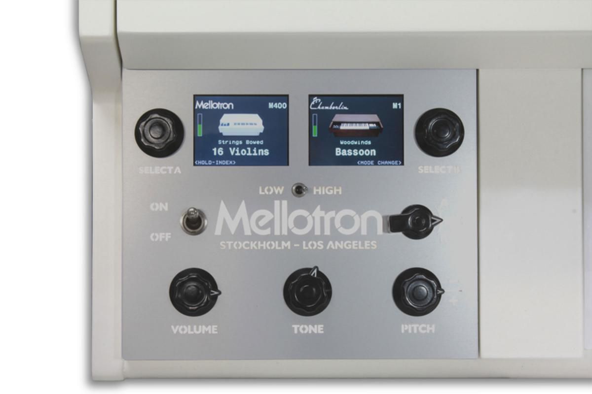 値段交渉可 メロトロン Digital Mellotron M4000D エレピ Amazon | Mellotron デジタル・メロトロン M4000D | キーボード
