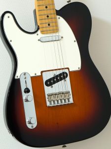 Player Telecaster Lefty Maple Fingerboard -3-Tone Sunburst