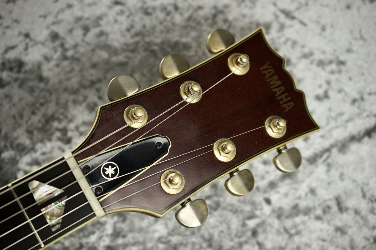 YAMAHA SG-50 楽器店でのメンテ済