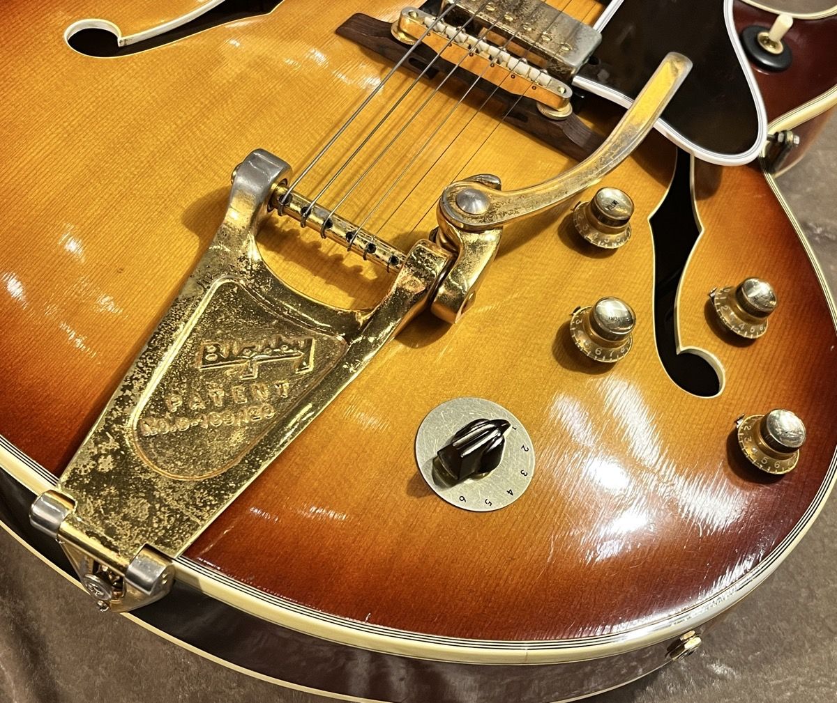 Byrdland Sunburst Vatitone Bigsby 1962年製 | 【クロサワ楽器店