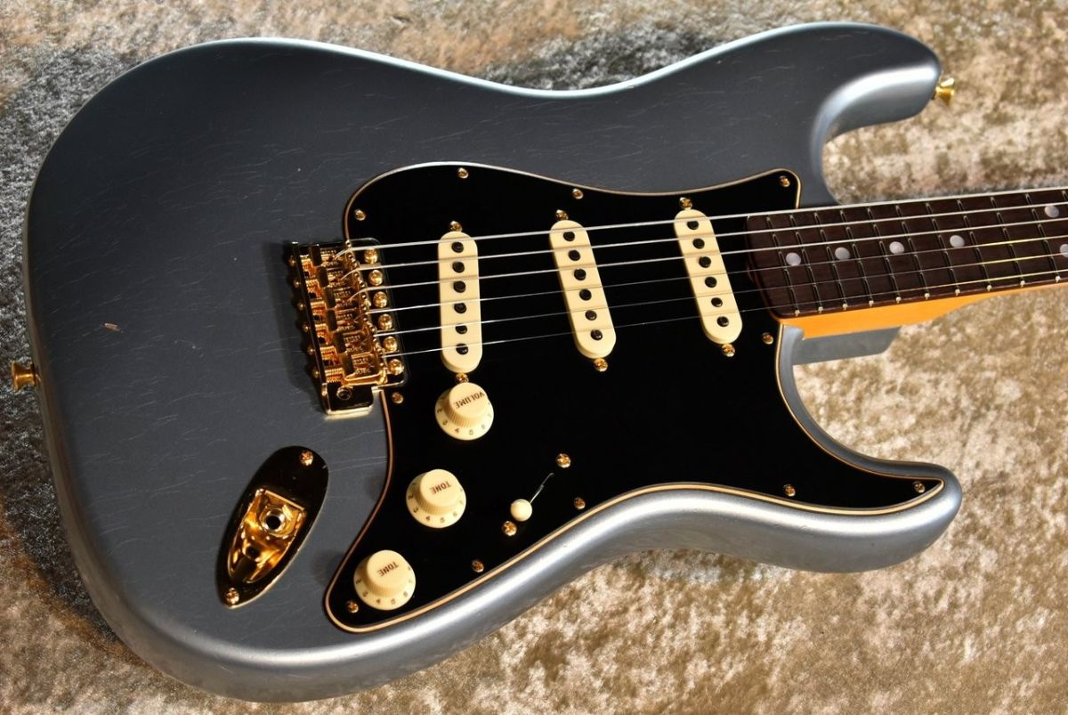 【希少】HARMAN ストラトタイプ Fender SHIGERU SUZUKI ʼ62 STRATOCASTER® JOUNEYMAN RELIC