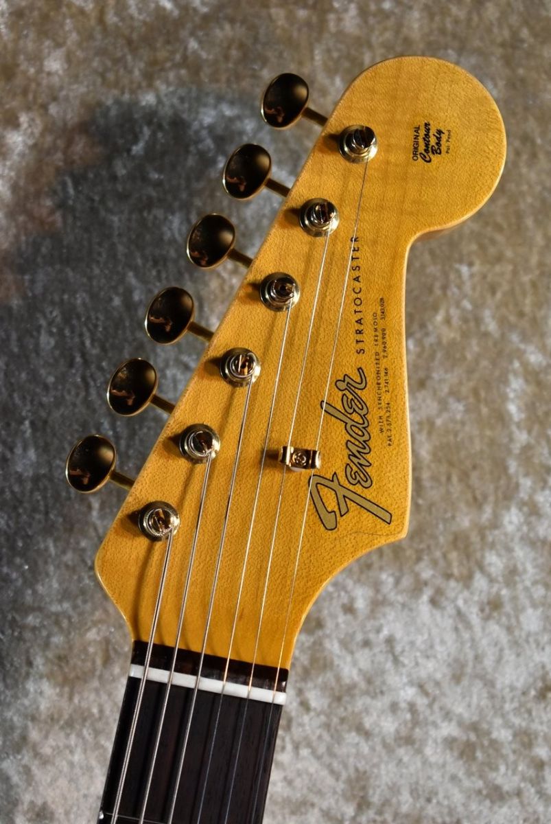 Limited 1965 Dual Mag Stratocaster Journeyman Relic Aged Ice