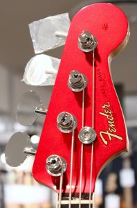 2023 Collection MIJ Heritage Late 60s Jazz Bass -Candy Apple