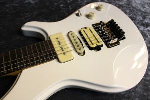 kotetsuページです。 Sago Sago New Material Guitars Seed Kotetsu White【コテツ