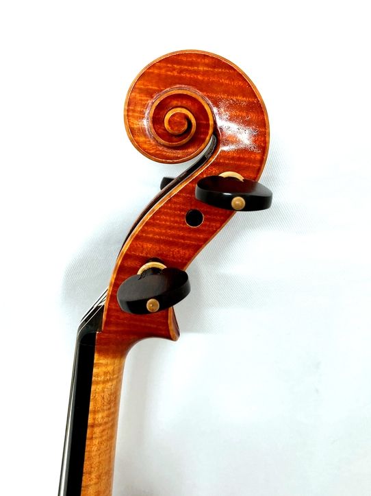 【美品】Guardelli,P.B.2006年製ヴァイオリン,付属品多数 美品】Guardelli,P.B.2006年製ヴァイオリン,付属品多数 GrunSound