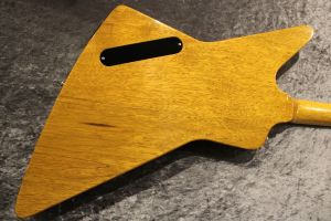 Burned Korina EXP Natural | 【クロサワ楽器店オンライン