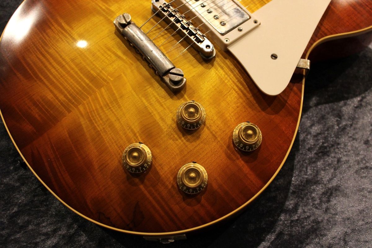 カーリーメイプル 指板用材 2枚セット 537 x 76 x 6.2 カーリーメイプル 指板用材 2枚セット 537 x 76 x 6.2 カーリー