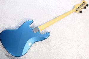 Made in Japan Traditional II 60s Jazz Bass -Lake Placid Blue