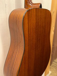 Blue Ridge ブルーブリッジ アコースティックギター ギターケース付き Blue Ridge ブルーブリッジ アコースティックギター ギターケース付き