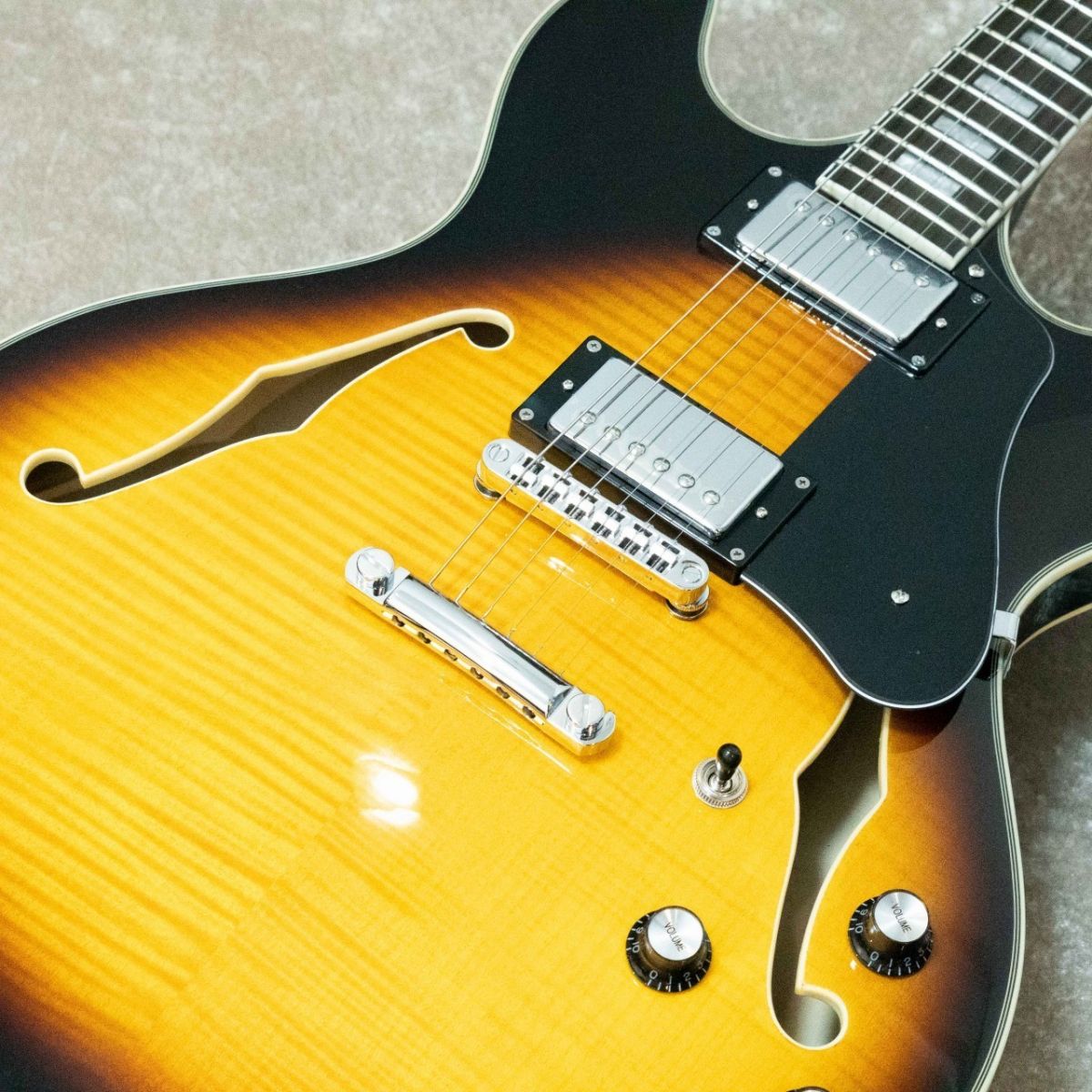 Sire - H7 Larry Carlton（美品） Sire Larry Carlton H7 Vintage Sunburst【ラリーカールトン監修
