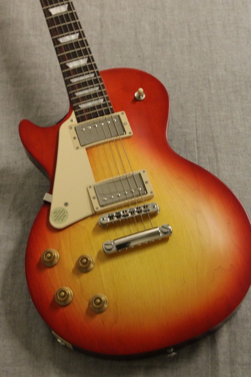 Satin Cherry Sunburst レスポールトリビュート ギブソン