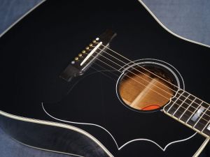 Hummingbird Custom ~Ebony~ #23343021 | 【クロサワ楽器店オンライン 