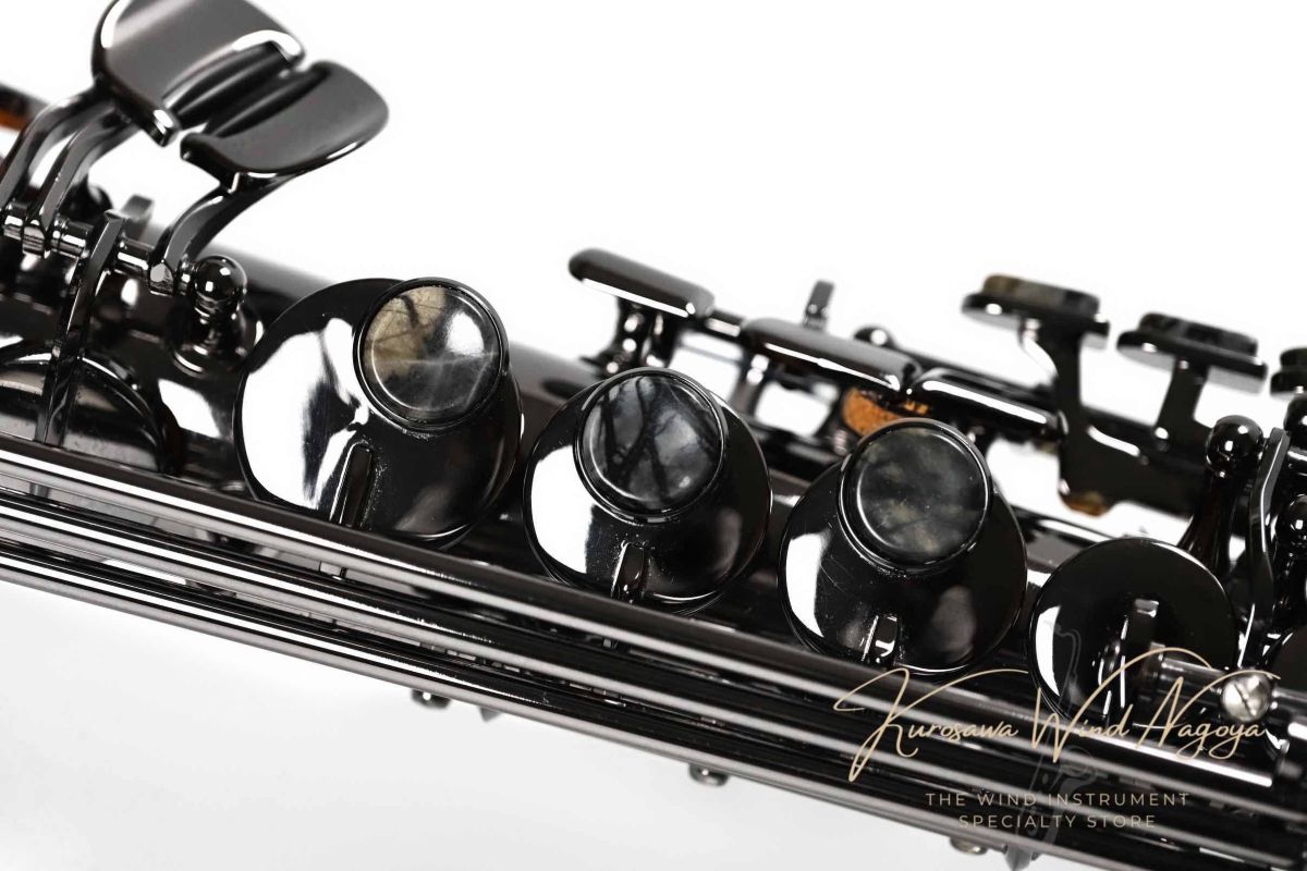 ベルトクランクのソプラノ・サックス本体 と黒ケース付き ベルトクランクのソプラノ・サックス本体 と黒ケース付き ベルト