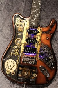 MARTPER GUITARS Stratocaster Type Custom Made Model "Frankenstein Steampunk" 【哀しき化け物】【光ります】