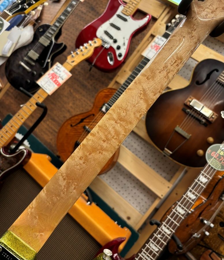 ギター DICK Dick Dale Stratocaster -Chartreuse Sparkle- | 【クロサワ楽器