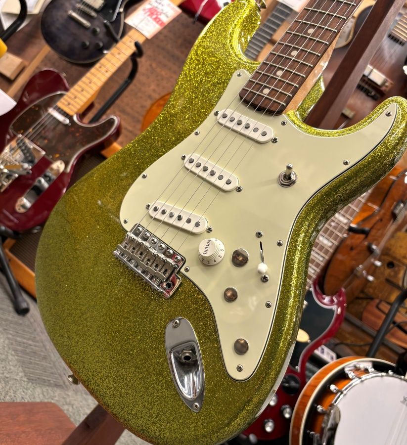 ギター DICK Dick Dale Stratocaster -Chartreuse Sparkle- | 【クロサワ楽器