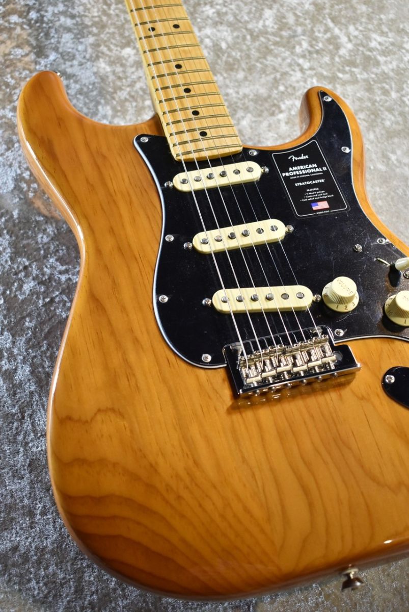 AMERICAN PROFESSIONAL II STRATOCASTER Roasted Pine #US22136033