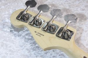 Fender Made In Japan Traditional II 70s Jazz Bass -Natural