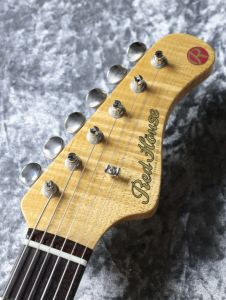 ギター Red House Seeker S / SSH Alder Aged Red House Seeker S Alder/R Warp Blue Black 2020 中古｜ギター
