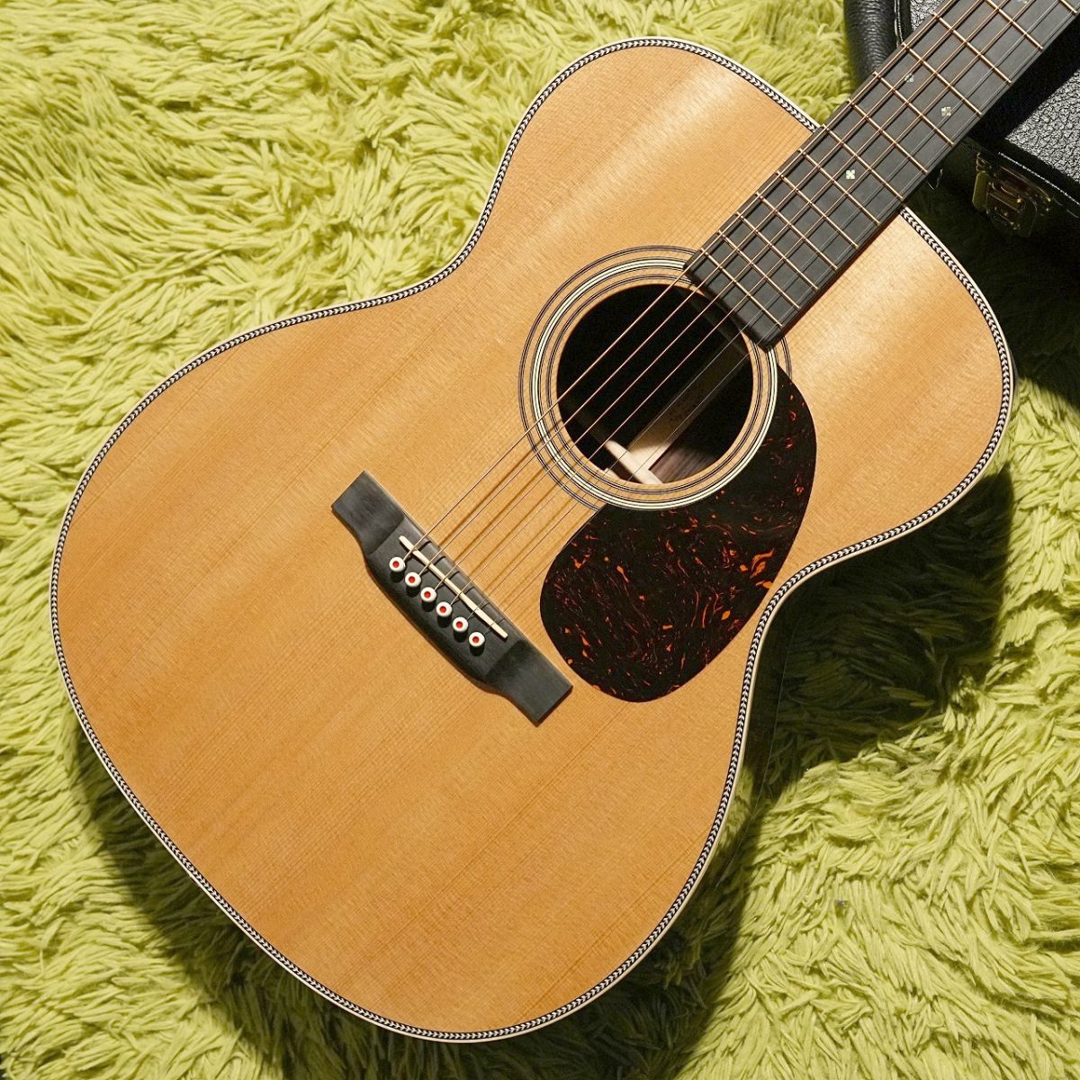 Martin 000-28 Modern Deluxe(ピックアップ付き) Amazon.com: Martin Guitar 000-28 Modern Deluxe Acoustic