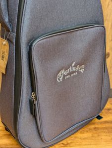 美品　Martin刺繡ロゴ入り 公式ギグバッグ MTN GIGBAG 12B0048 Dサイズ専用ロゴ刺繍ケース | 【クロサワ